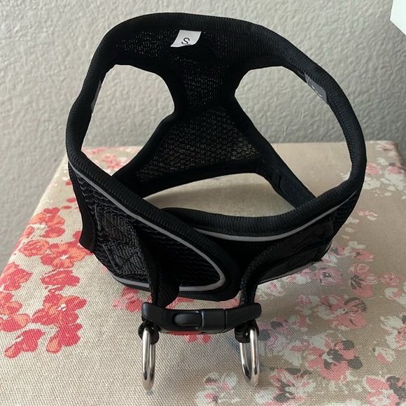 Balabuki Black Dog Harness, No Pull, Reflective, Escape Proof Vest, Size Small - Picture 3 of 13